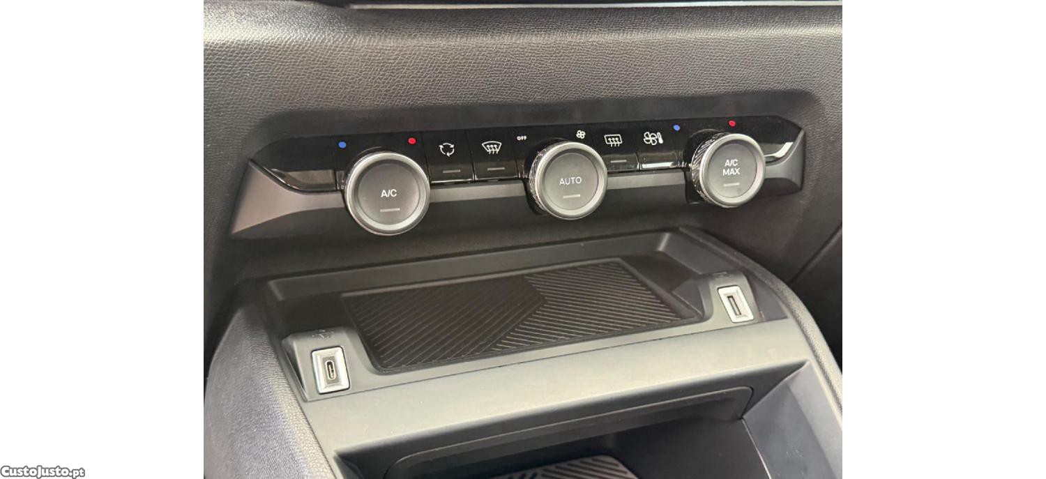 Citroën C4 PureTech Plus 1.2 130cv — fotografia 8