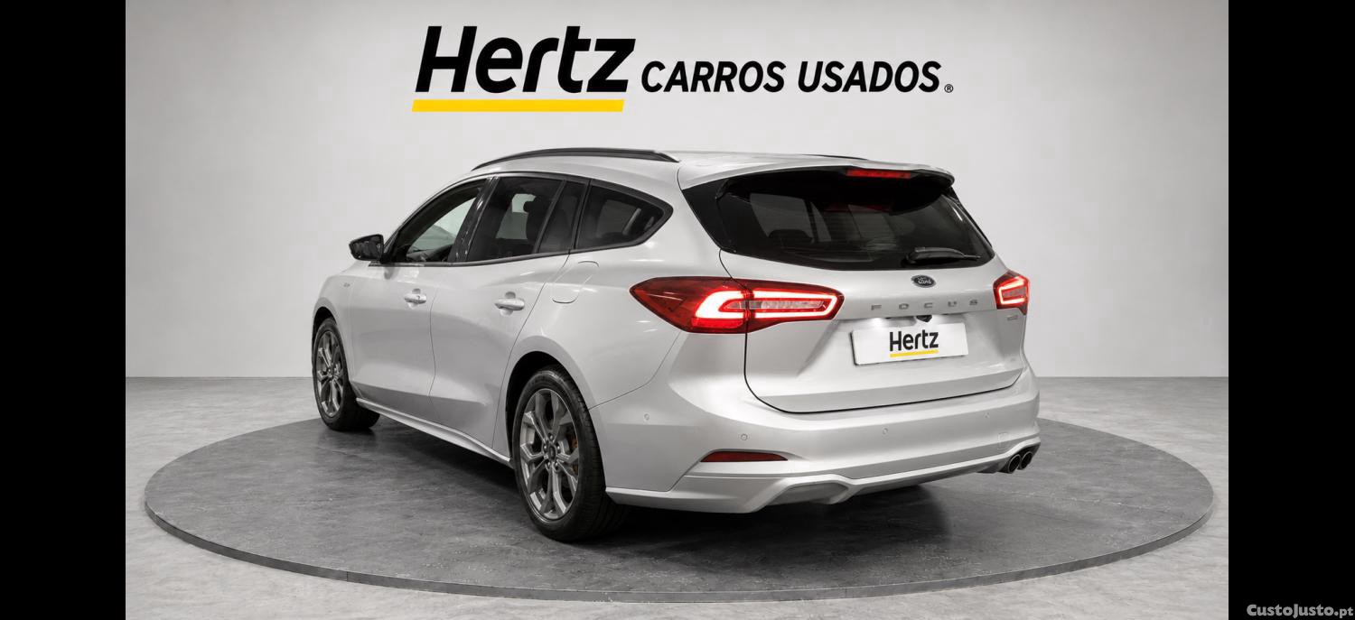 Ford Focus 1.0 EcoBoost 125cv MHEV ST-Line — fotografia 22