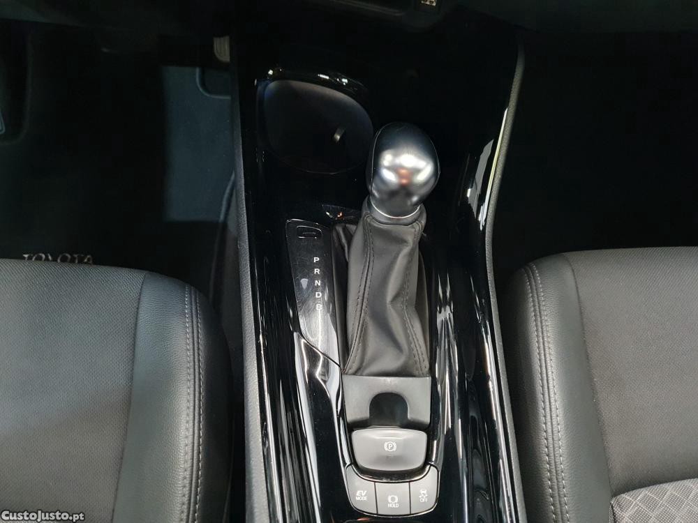 Toyota C-HR 1.8 Hybrid Exclusive — fotografia 7