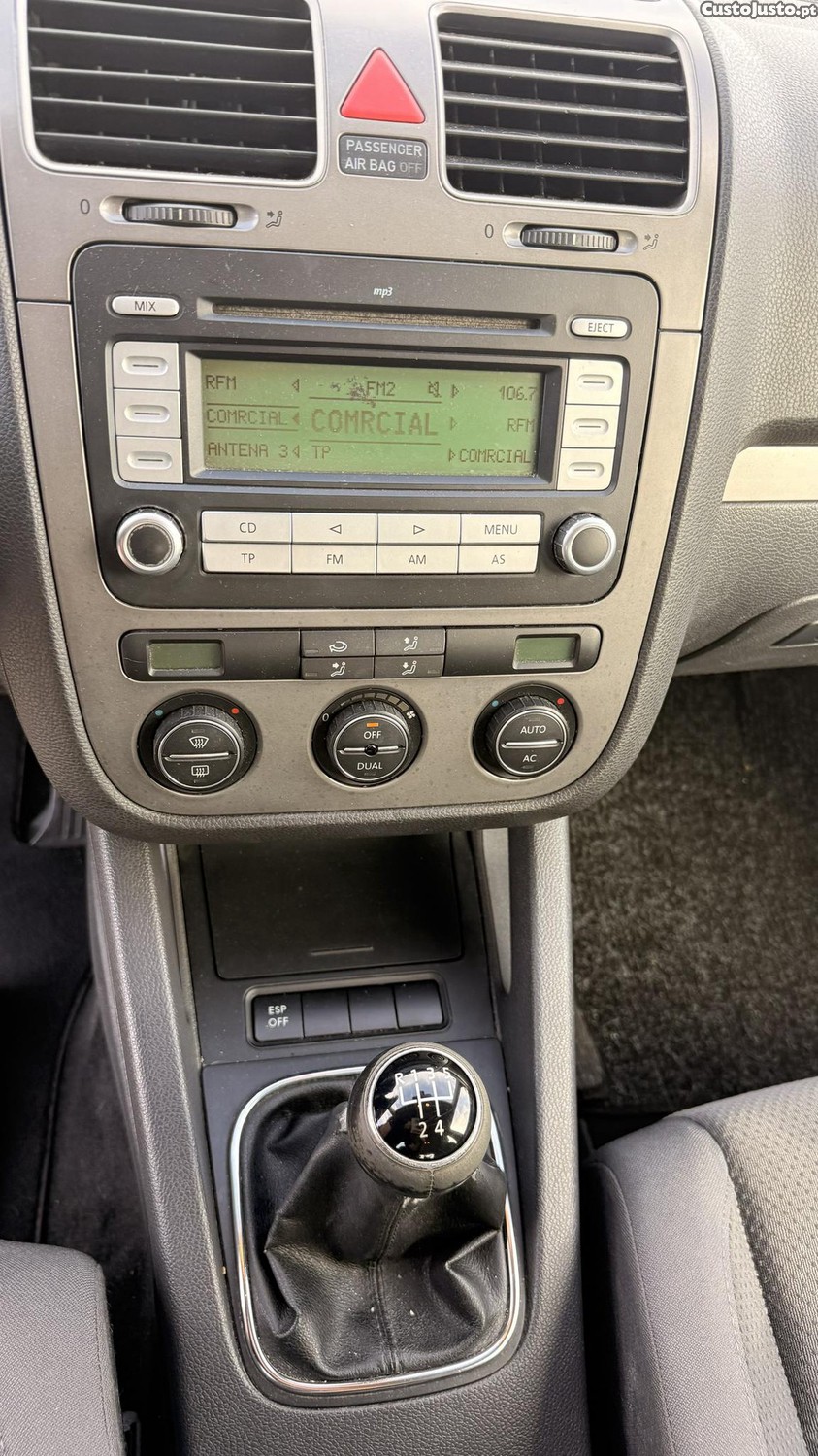 Volkswagen Golf 5 1.9 TDI de 2008 — fotografia 4