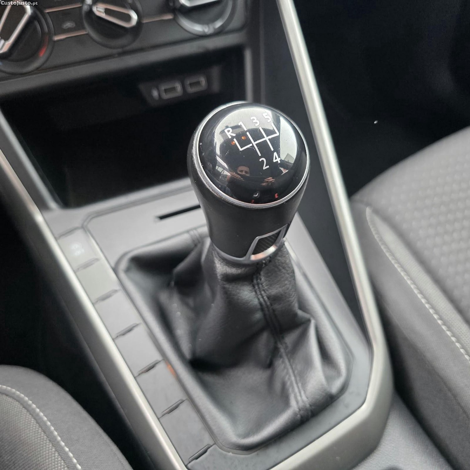 Volkswagen Polo 1.6 TDI Confortline — fotografia 18