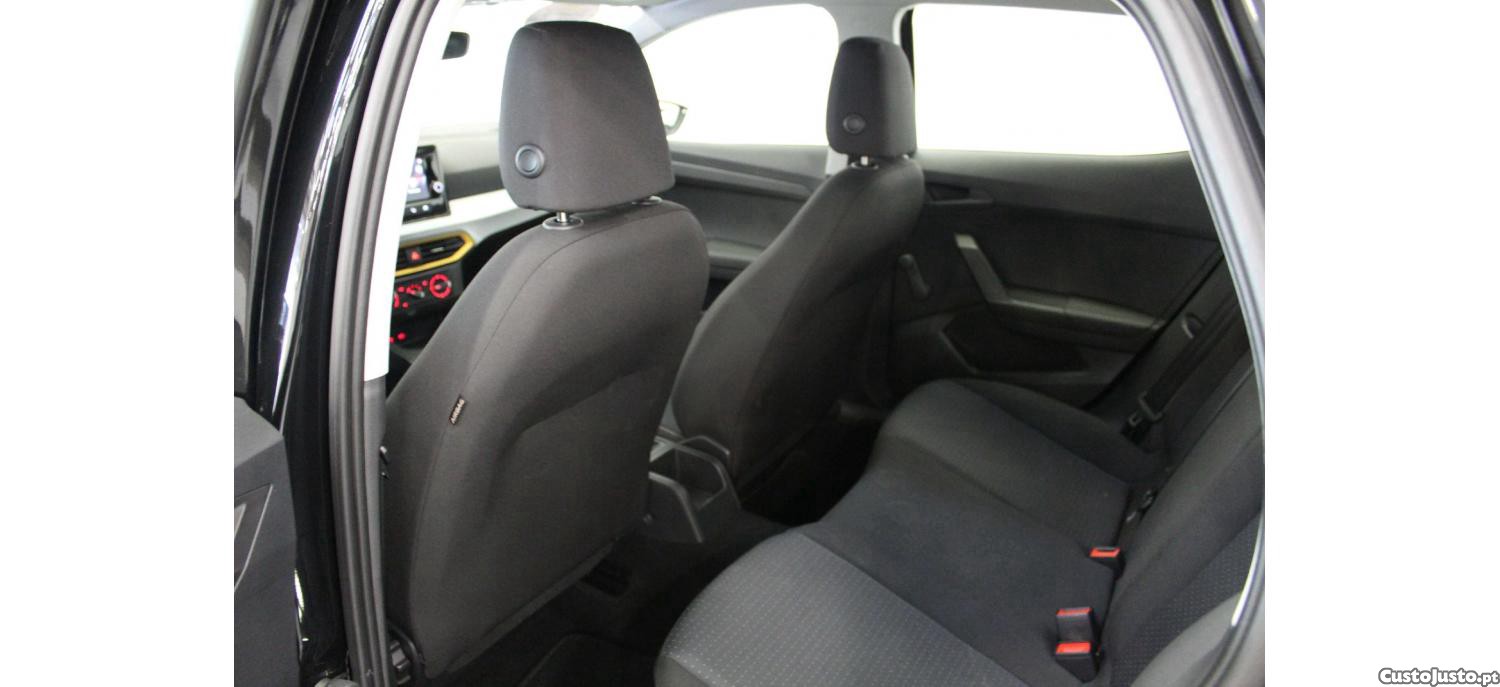 SEAT Ibiza 1.0 TSI Style 95cv — fotografia 2