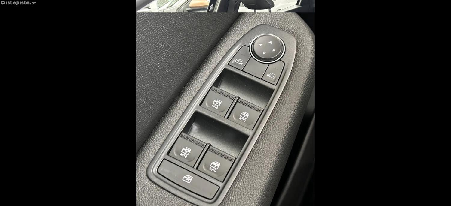 Renault Clio 1.0 Tce Evolution — fotografia 9