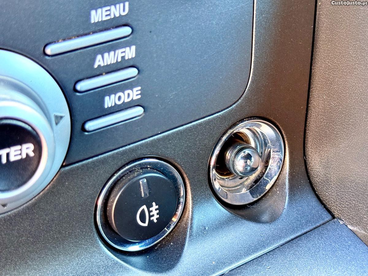 Aston Martin Vantage Sport Shift — fotografia 37