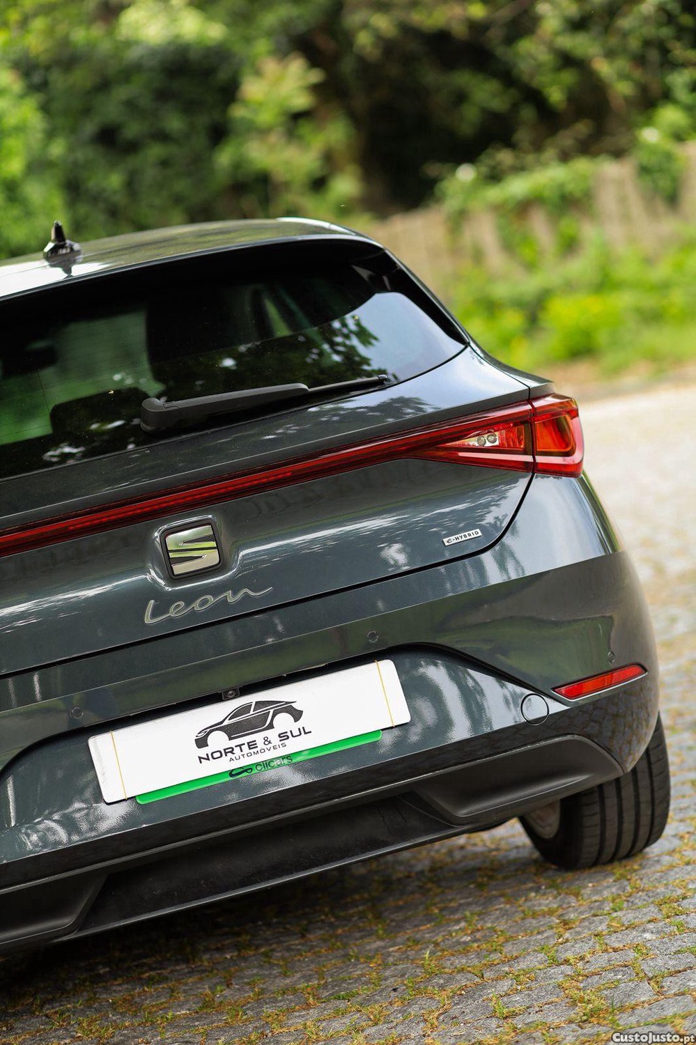 SEAT Leon 1.4 e-Hybrid DSG FR — fotografia 10