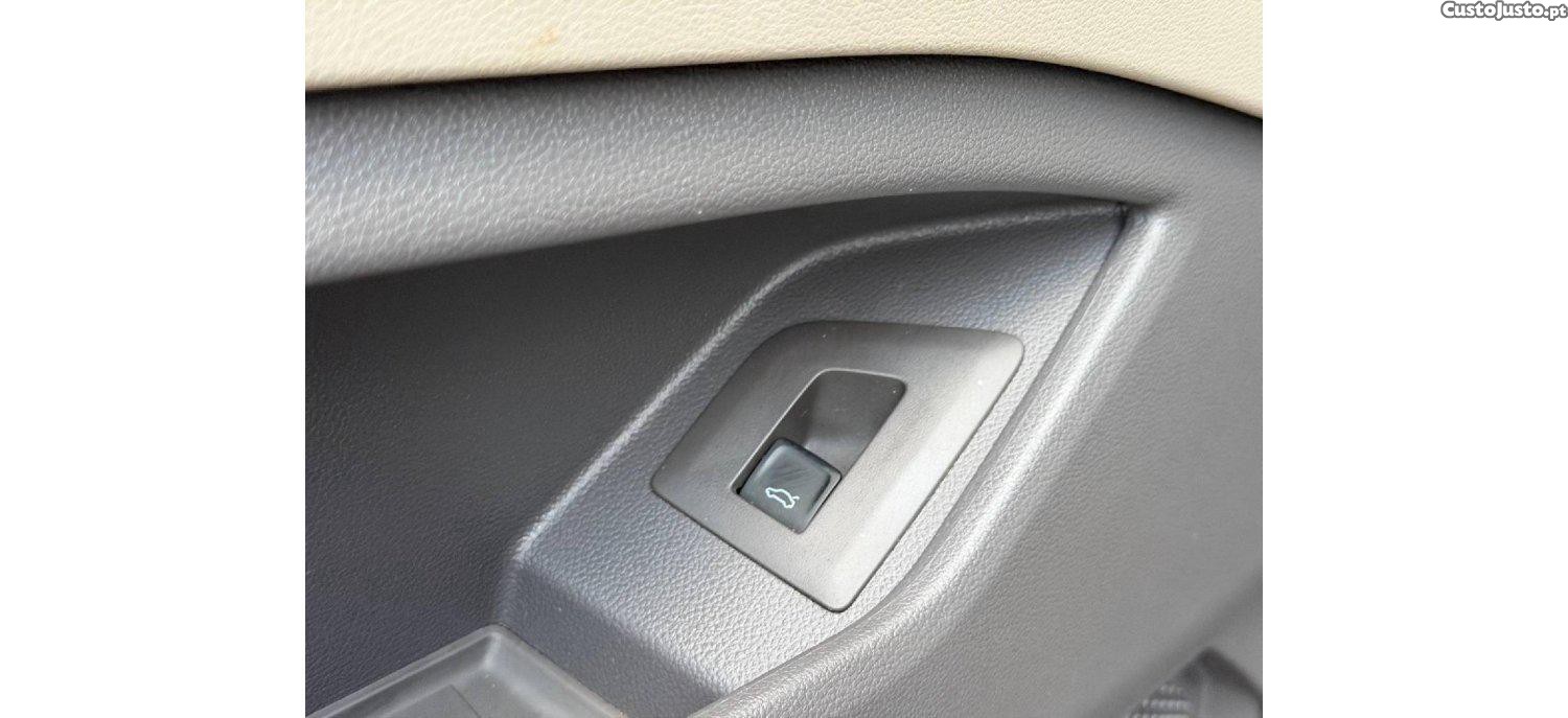 Volkswagen Multivan Life 2.0 TDI 150cv DSG — fotografia 5