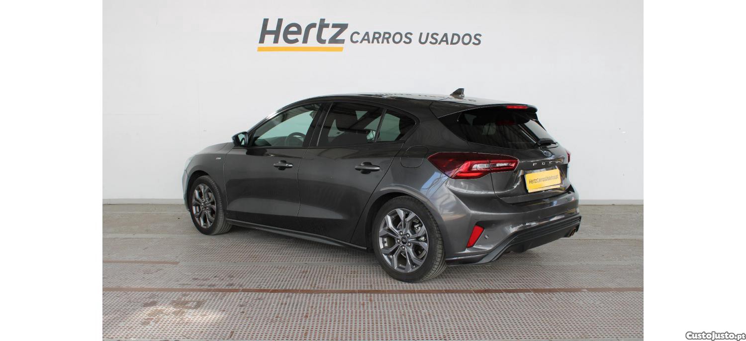 Ford Focus 1.0 EcoBoost 125cv MHEV ST-Line — fotografia 17