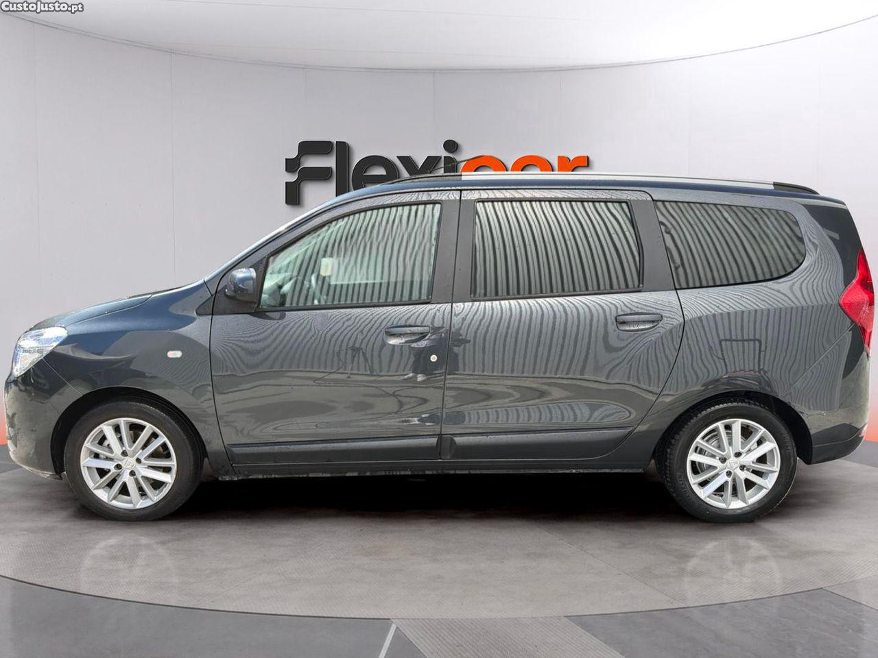 Dacia Lodgy 1.2 TCe Confort 7L — fotografia 18