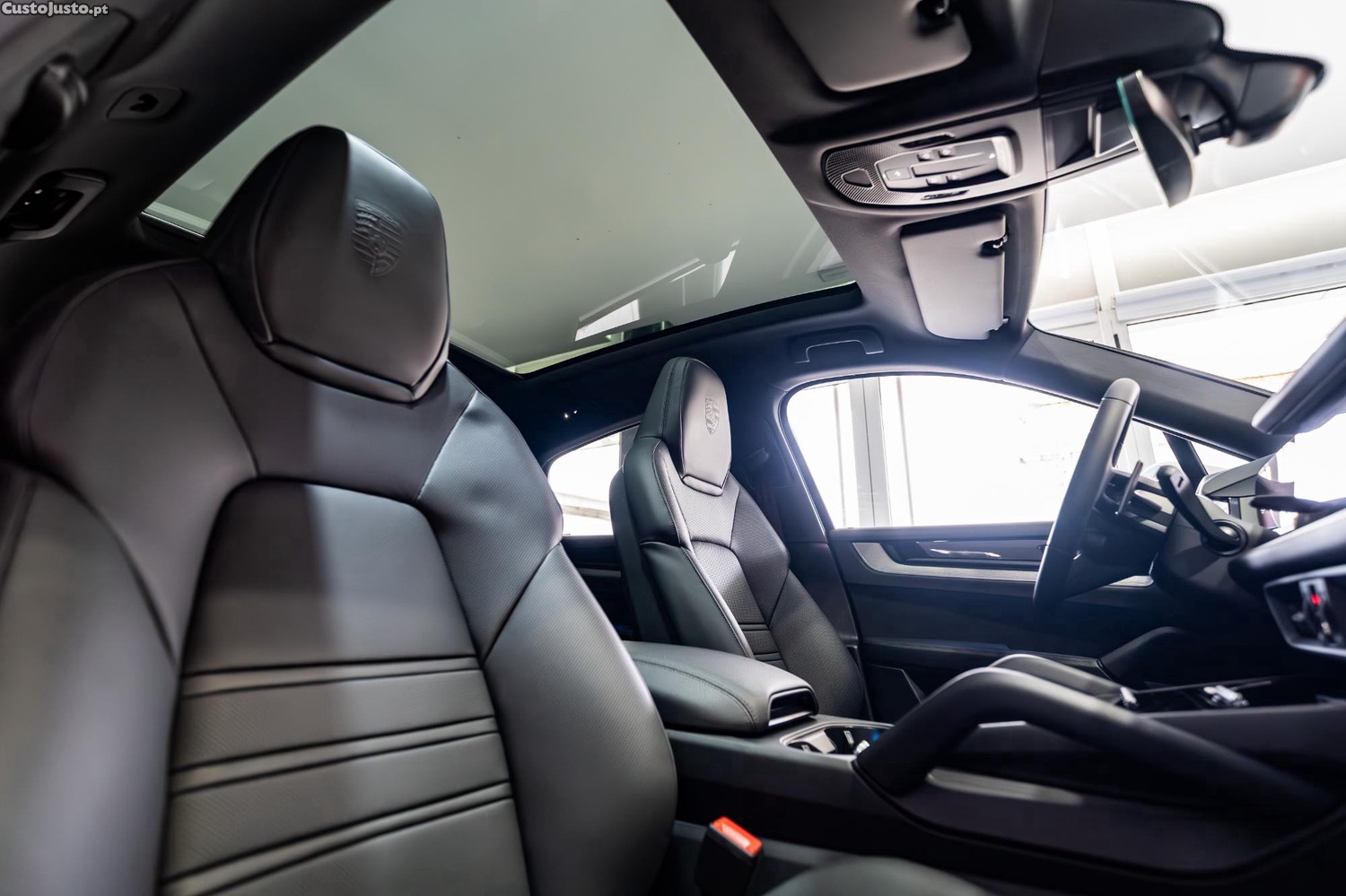Porsche Cayenne Coupé E-Hybrid — fotografia 3