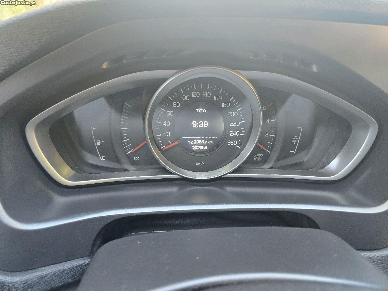 Volvo V40 1600 — fotografia 4