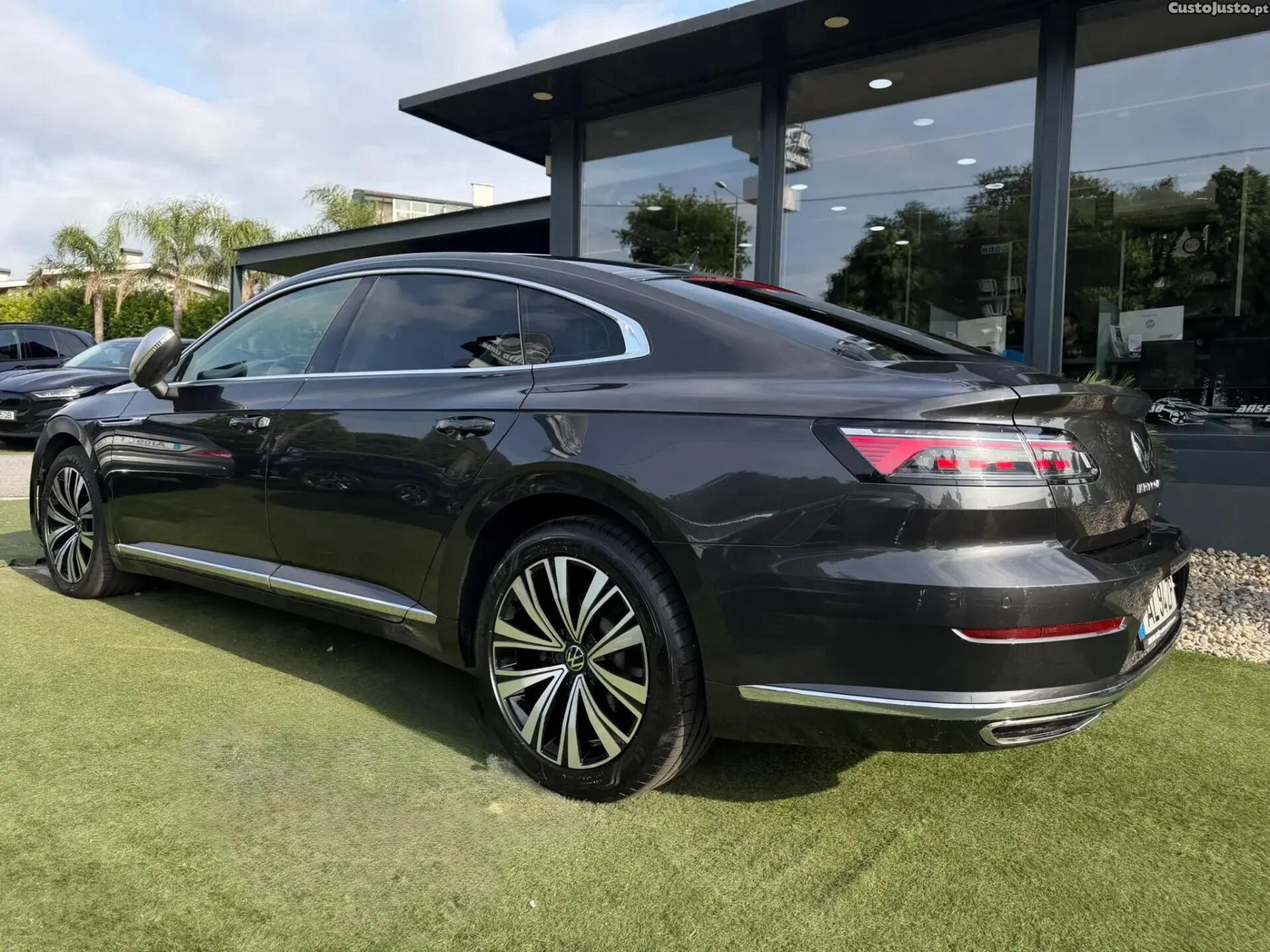Volkswagen Arteon 1.4 TSI eHybrid Elegance — fotografia 19