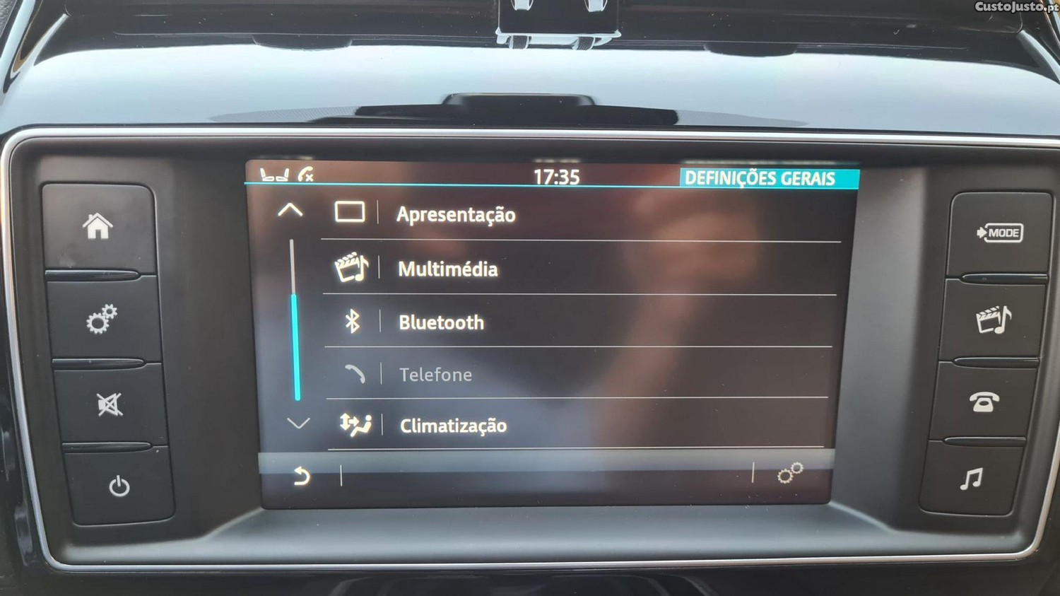 Jaguar XE 2.0 D Prestige — fotografia 11