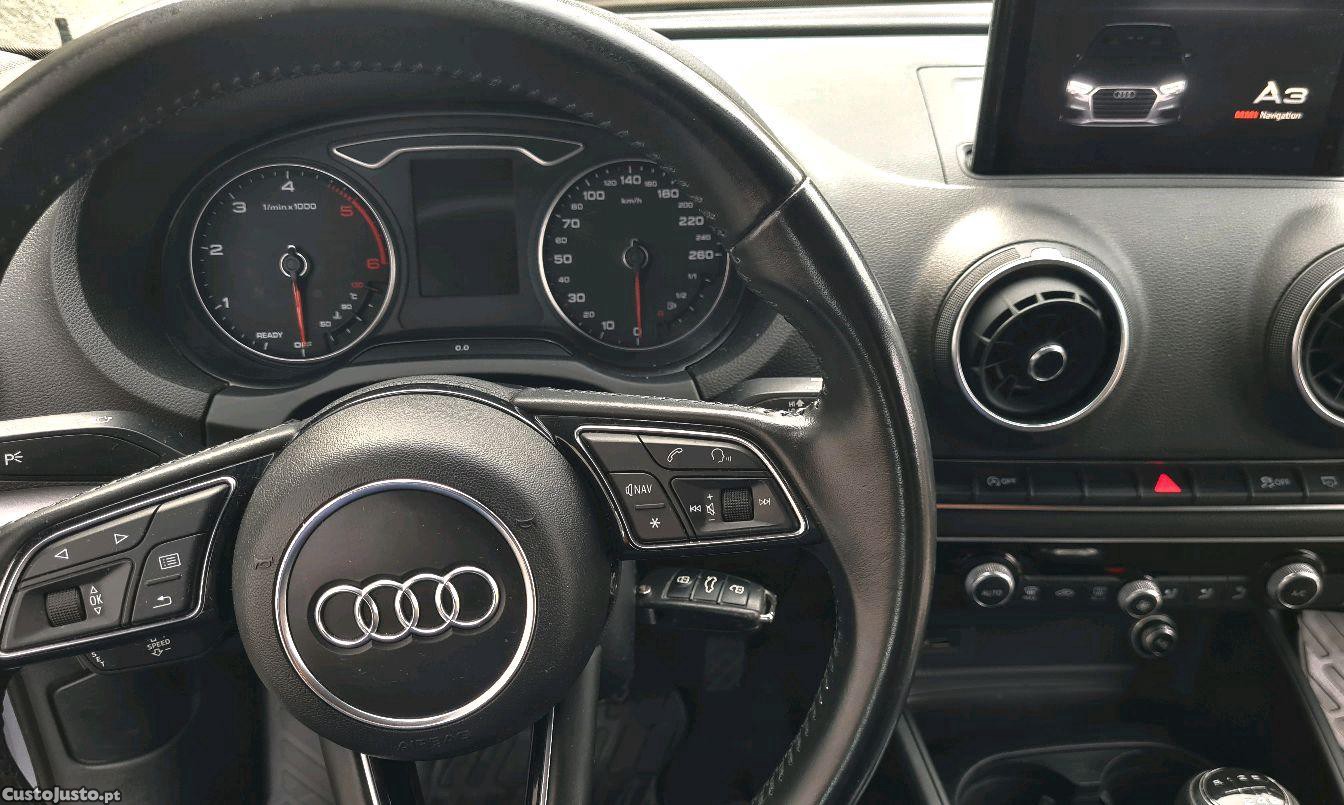 Audi A3 1.6 TDI 116cv S-Line NACIONAL — fotografia 5