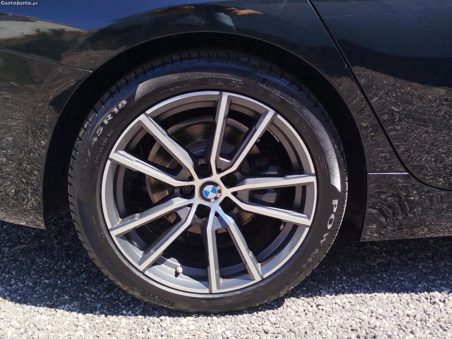 BMW 320 d Line Sport Auto — fotografia 19