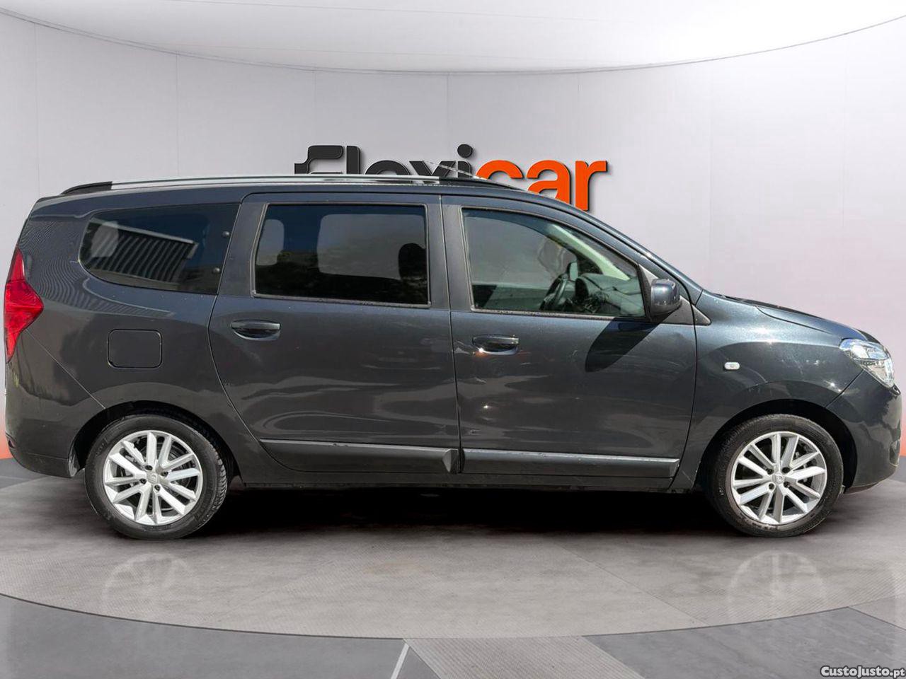 Dacia Lodgy 1.2 TCe Confort 7L — fotografia 19