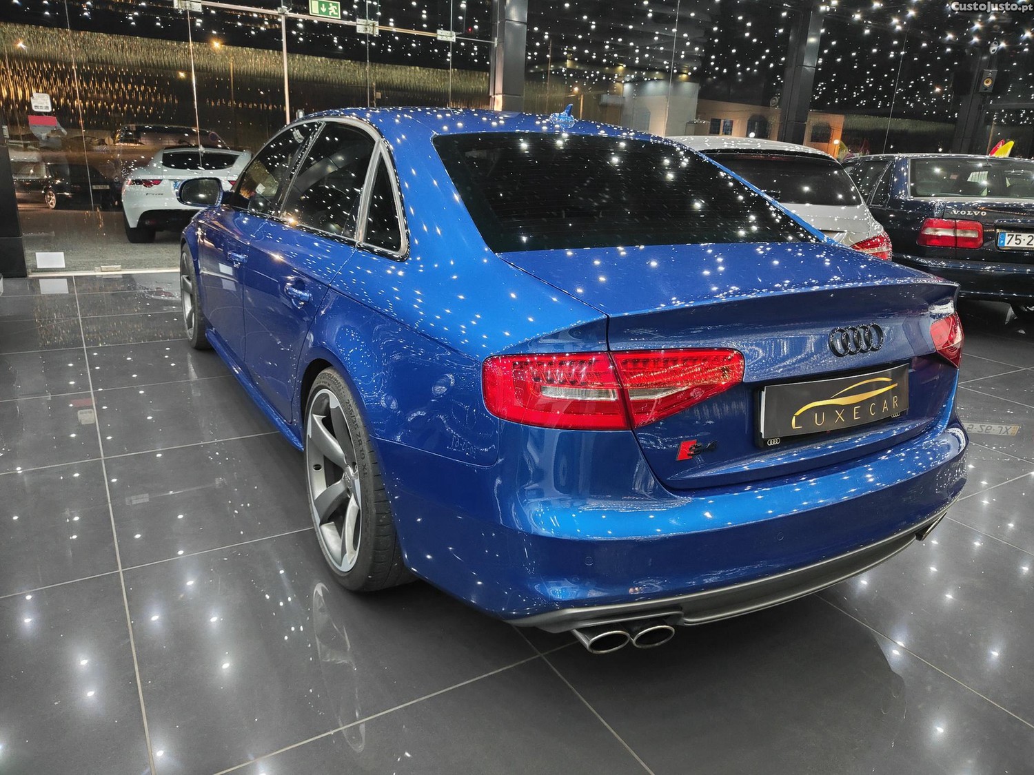 Audi S4 3.0 TFSi quattro S tronic — fotografia 8