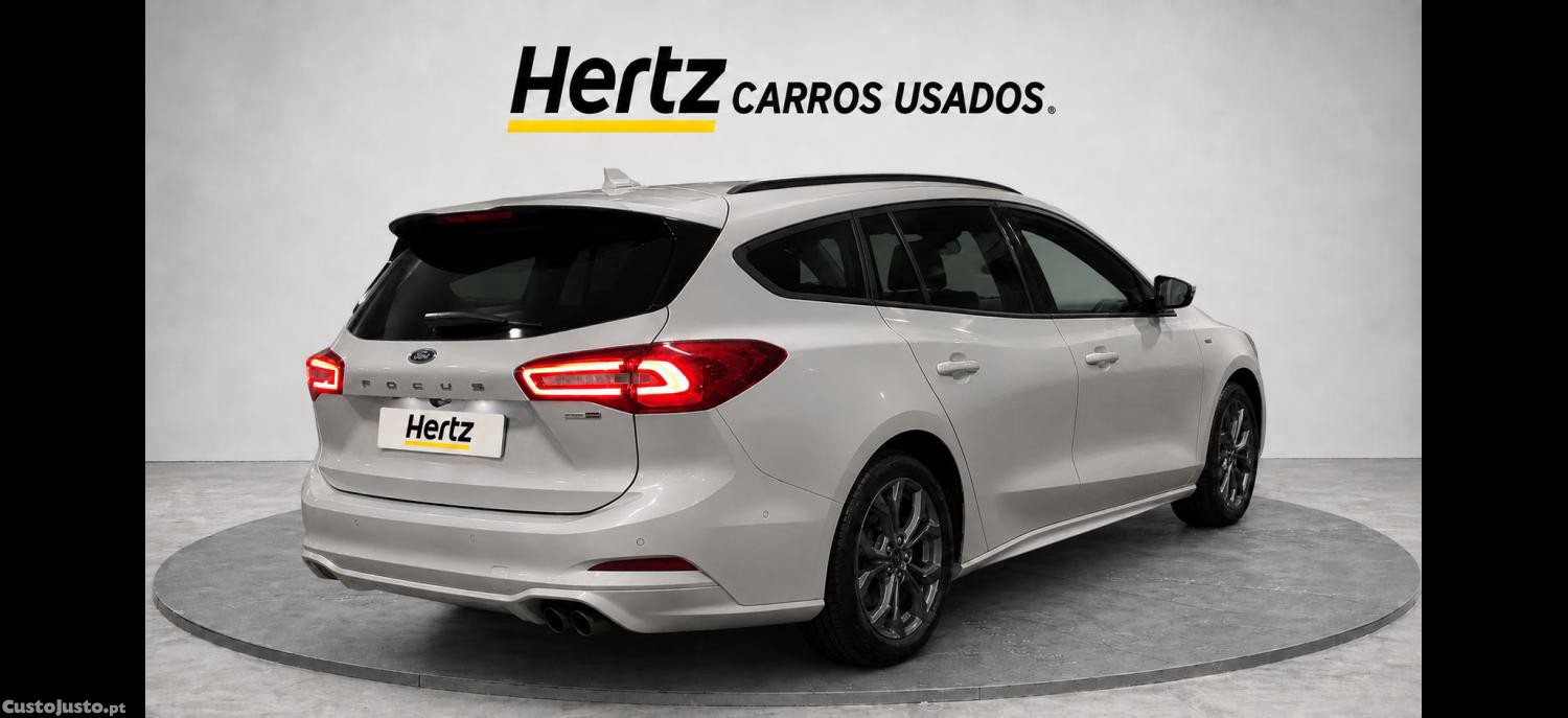 Ford Focus 1.0 EcoBoost 125cv MHEV ST-Line — fotografia 21