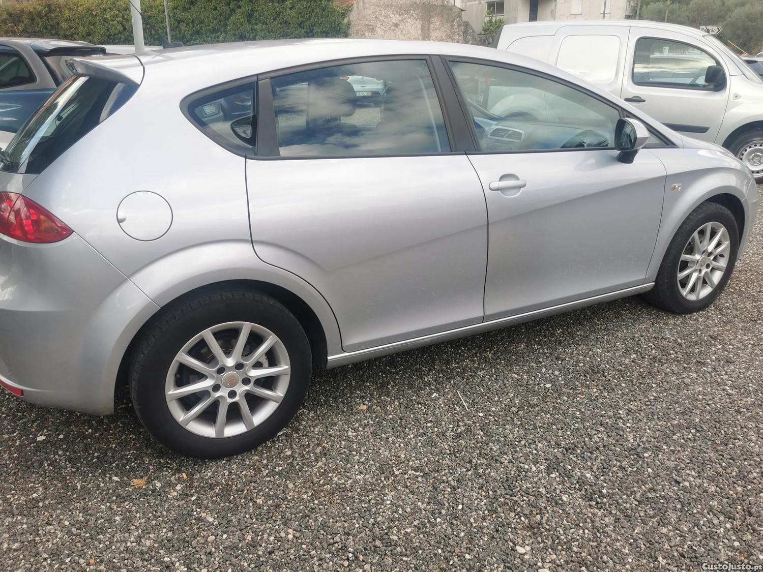 SEAT Leon 1.6TDI CAIXA AUTOMÁTICA — fotografia 7