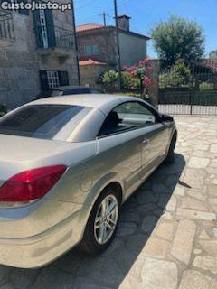 Opel Astra twintop — fotografia 4