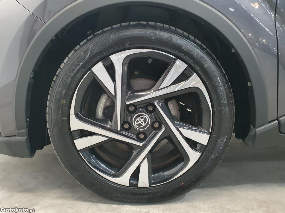 Toyota C-HR 1.8 Hybrid Exclusive — fotografia 18
