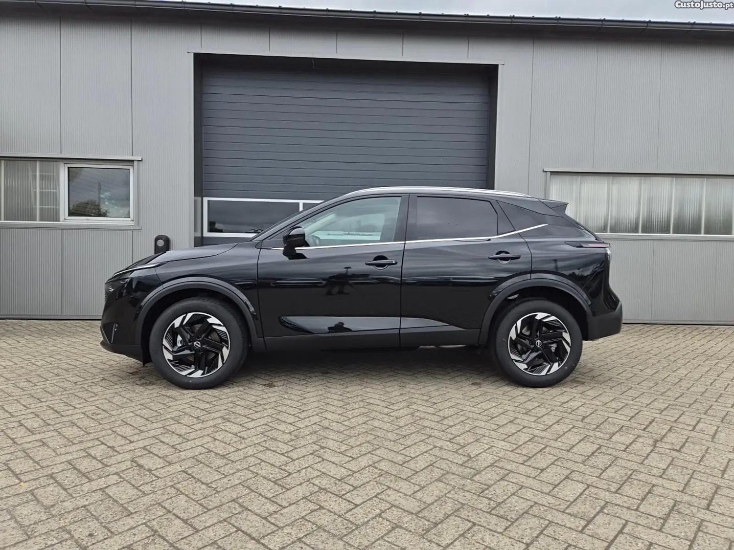 Nissan Qashqai N-Connecta — fotografia 17