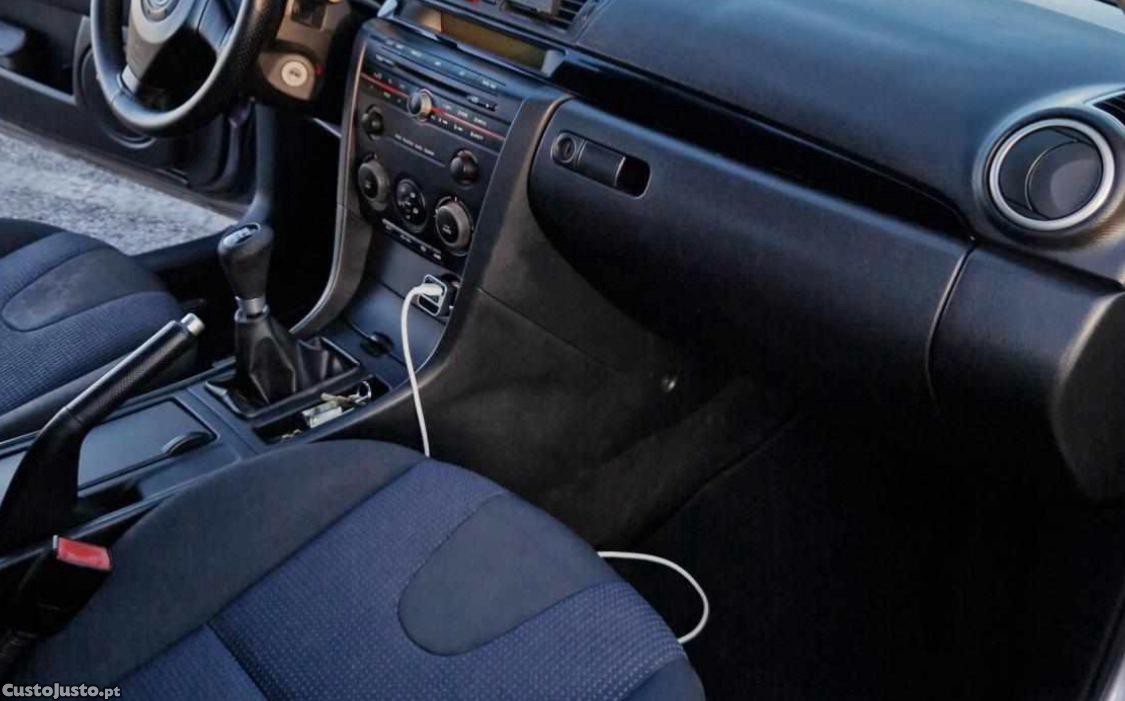Mazda 3 () — fotografia 3
