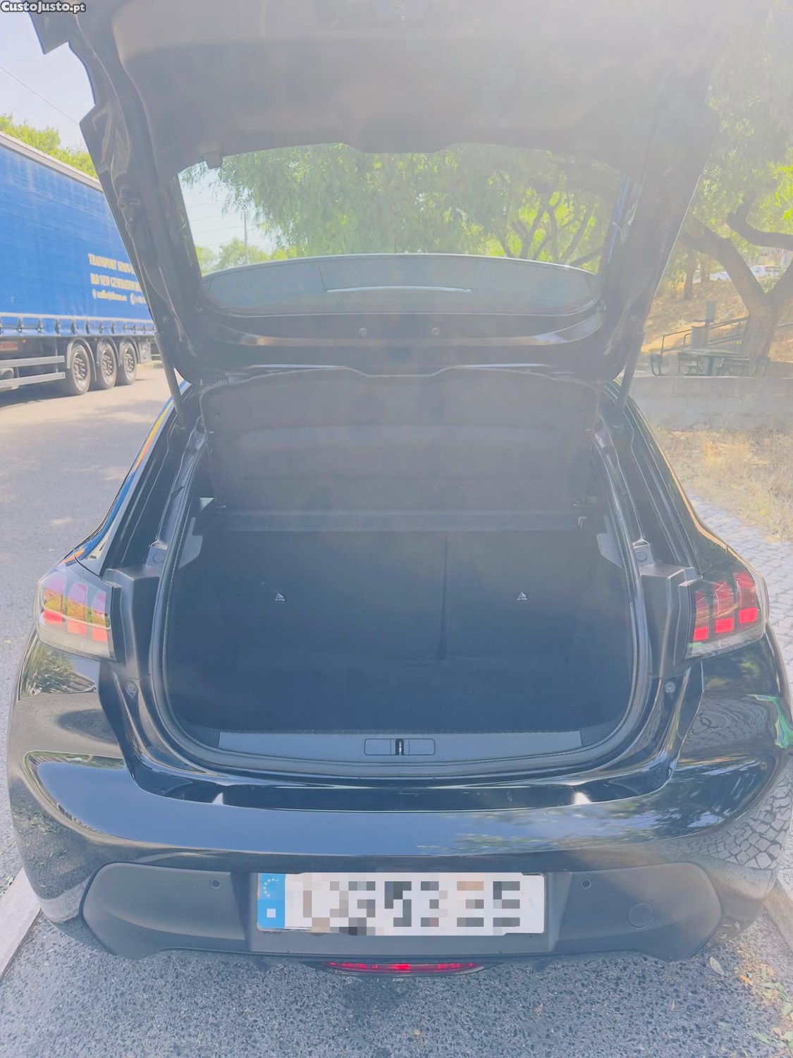 Peugeot 208 E 208 — photo 3