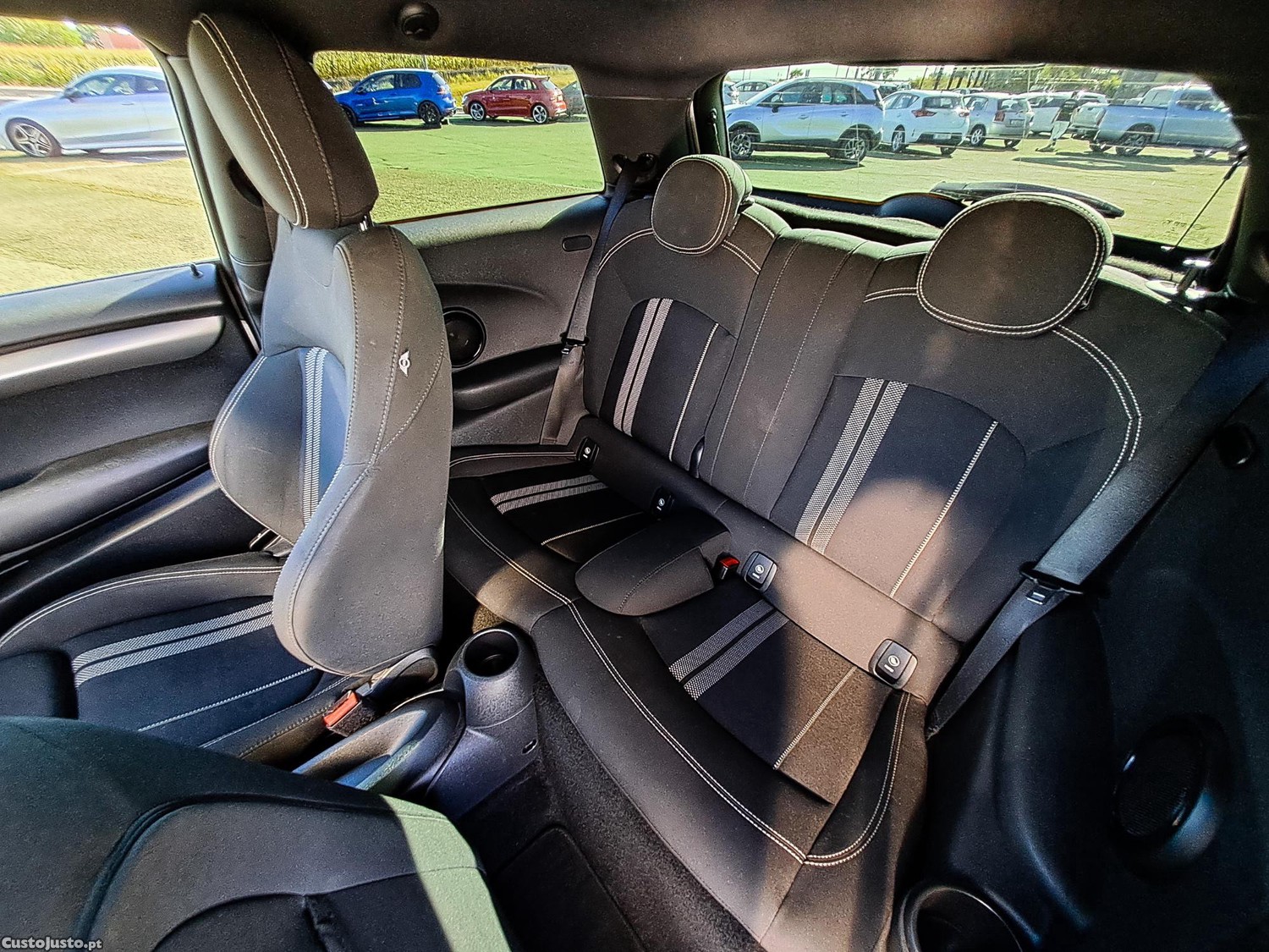MINI Cooper 1.5D PACK JCW 116CV DIESEL 2015 — fotografia 4