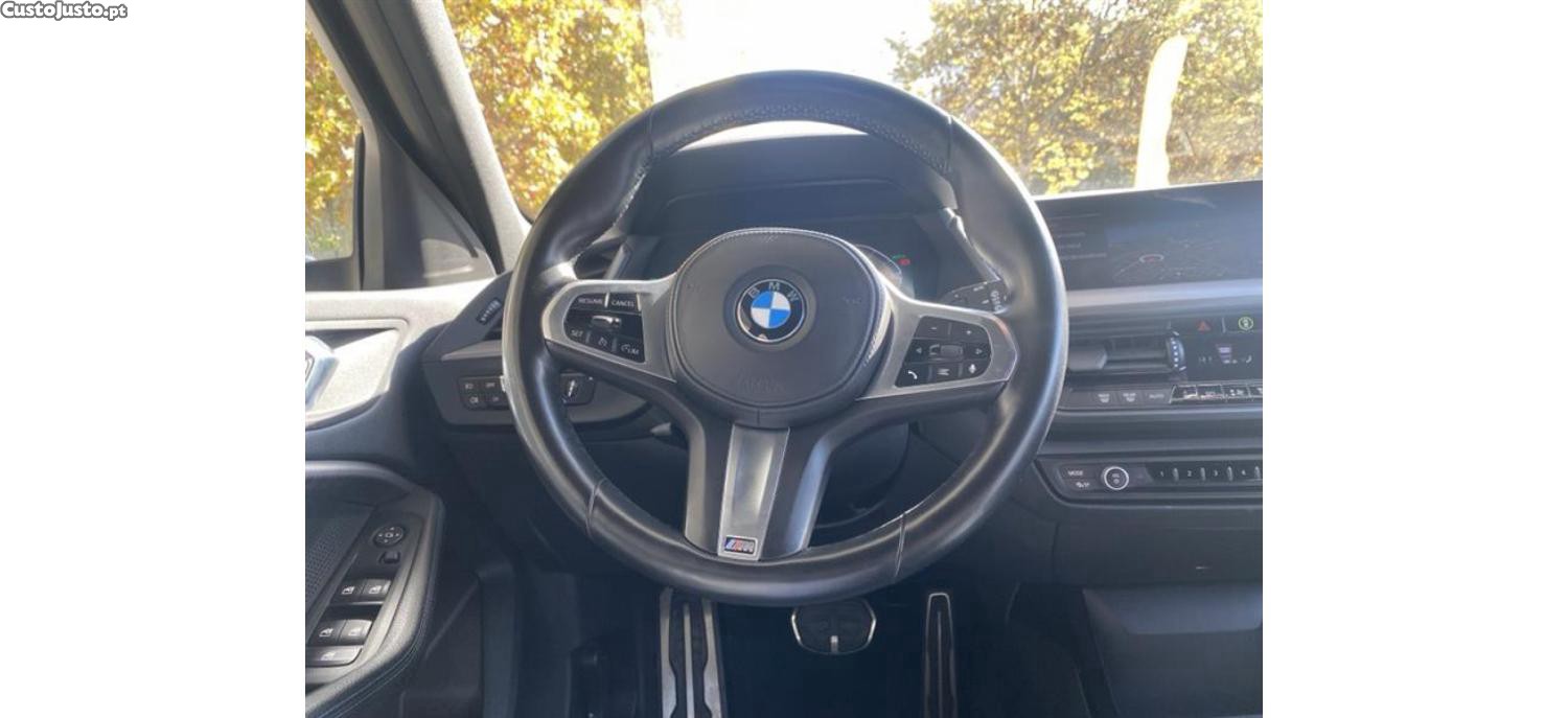 BMW 116 d Pack M 1.5 cv Auto — fotografia 9