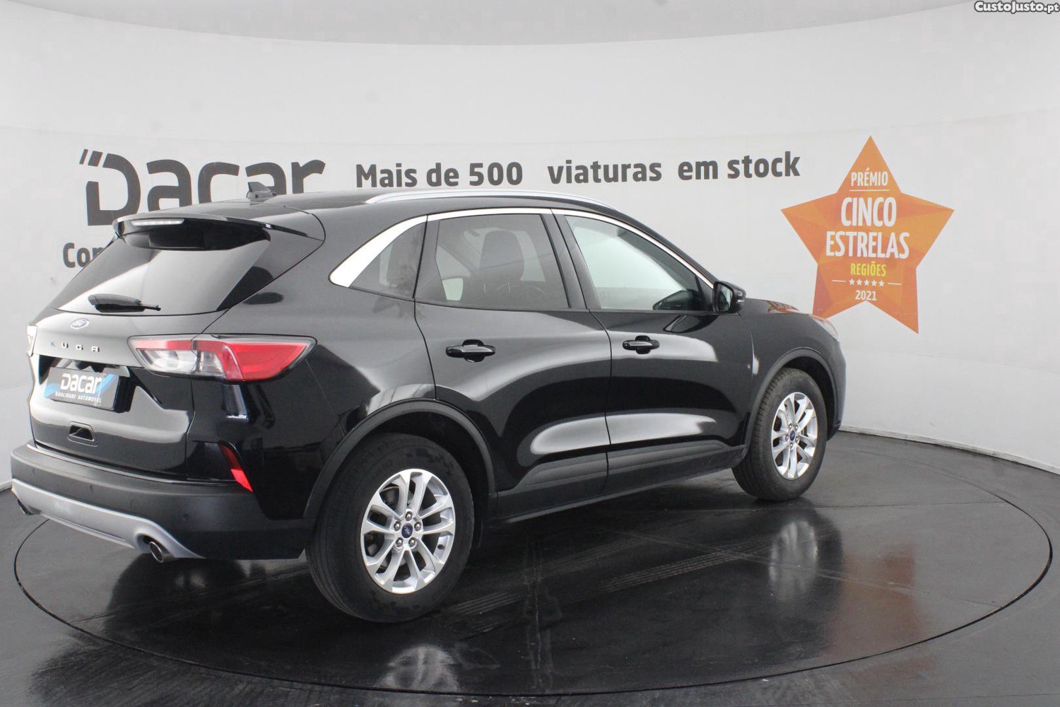Ford Kuga 1.5 TDCI ECOBLUE TITANIUM — fotografia 28