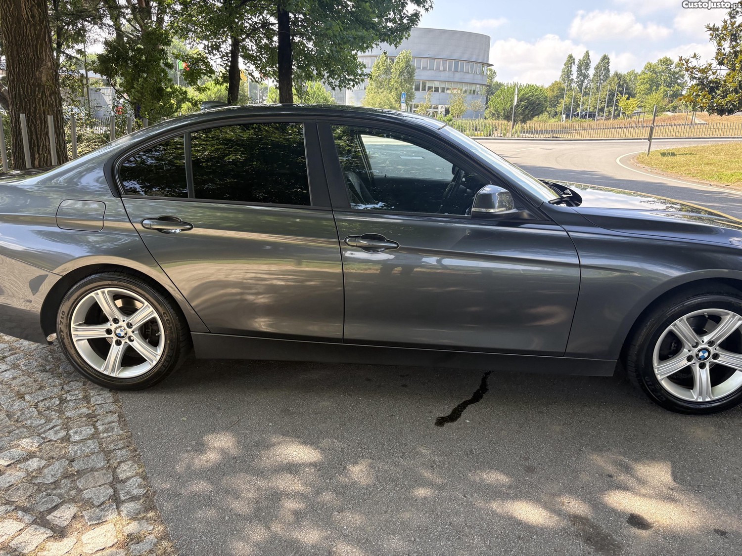 BMW 318 Sport — fotografia 9