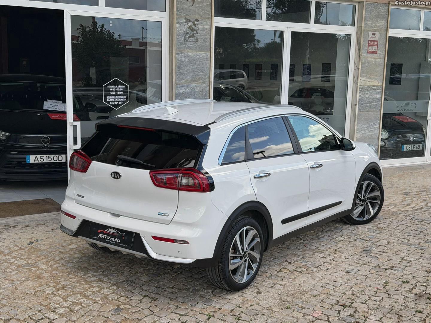 Kia Niro 1.6 GDi HEV Drive — fotografia 20