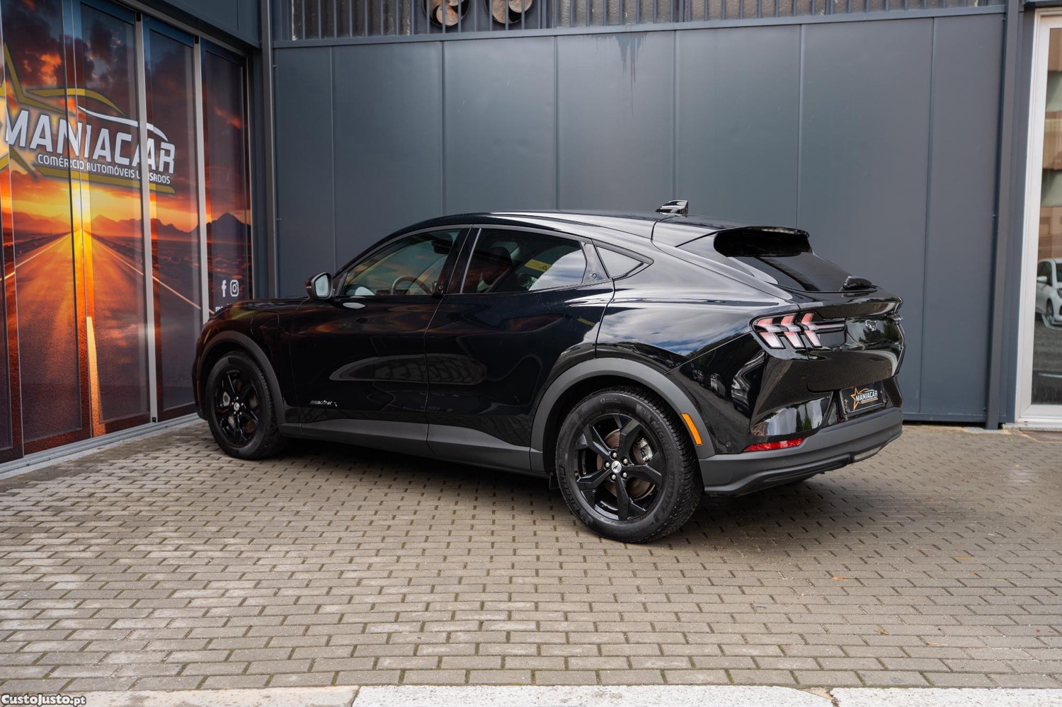 Ford Mustang Mach-E 98.7 kWh Premium — fotografia 11