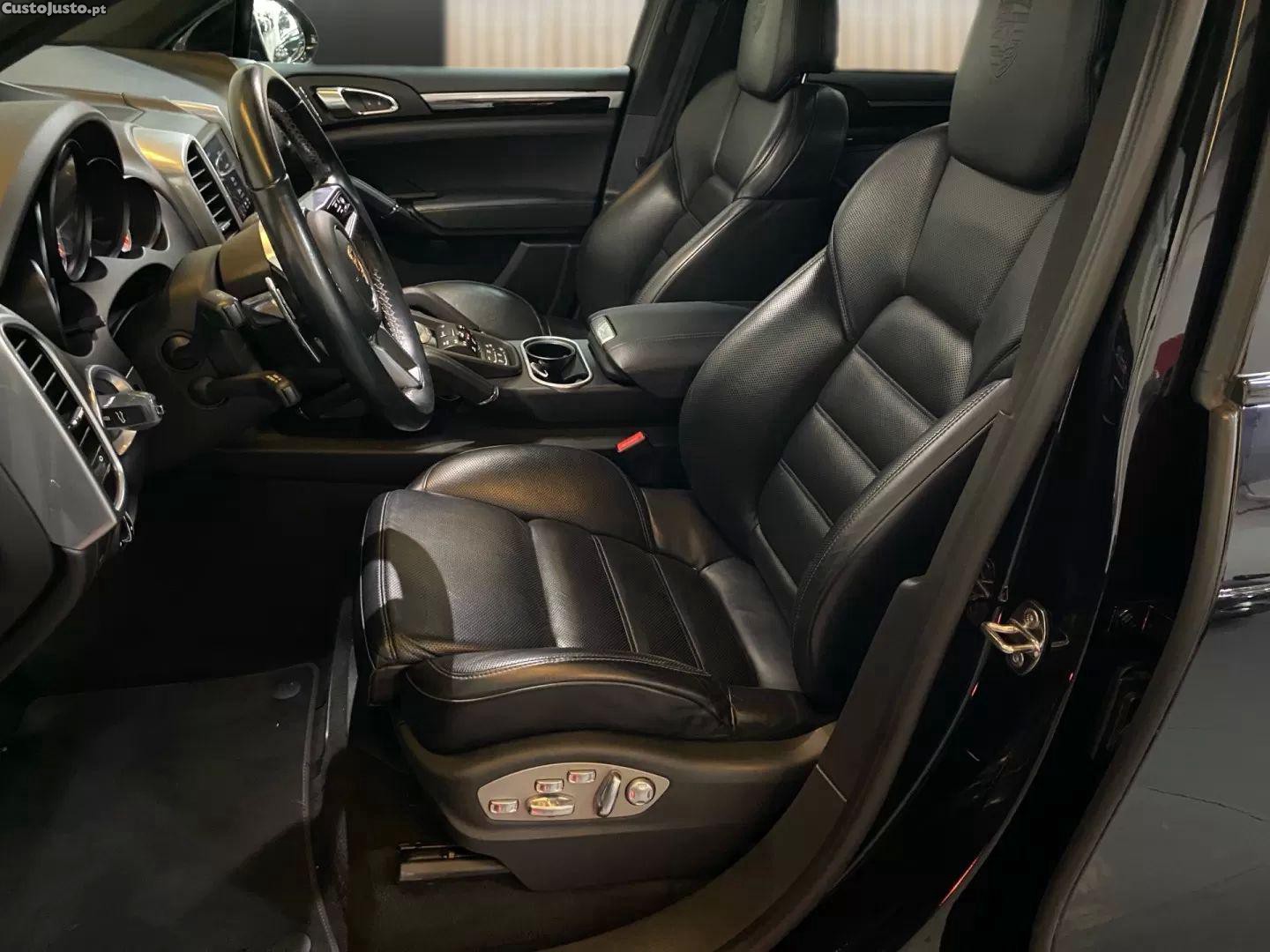 Porsche Cayenne Platinum edition — fotografia 14