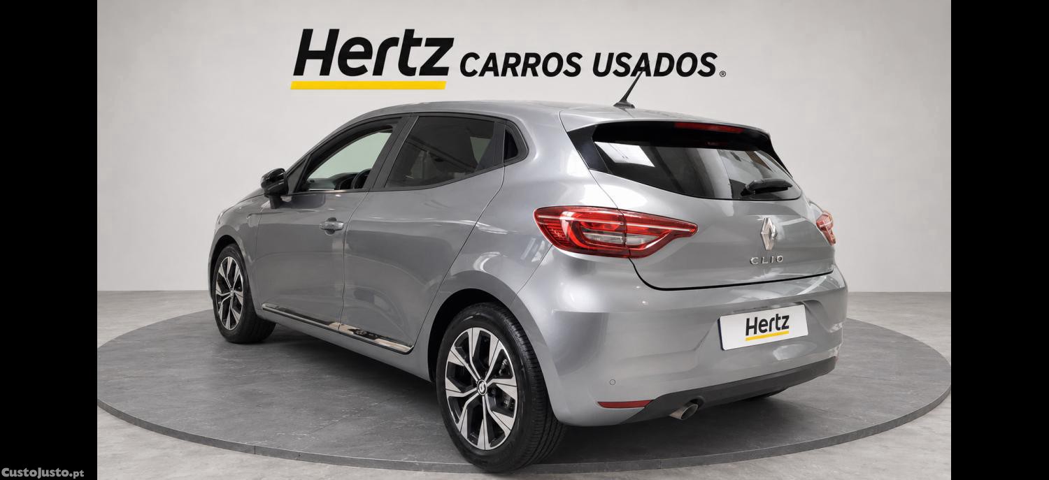 Renault Clio 1.0 Tce Evolution — fotografia 11