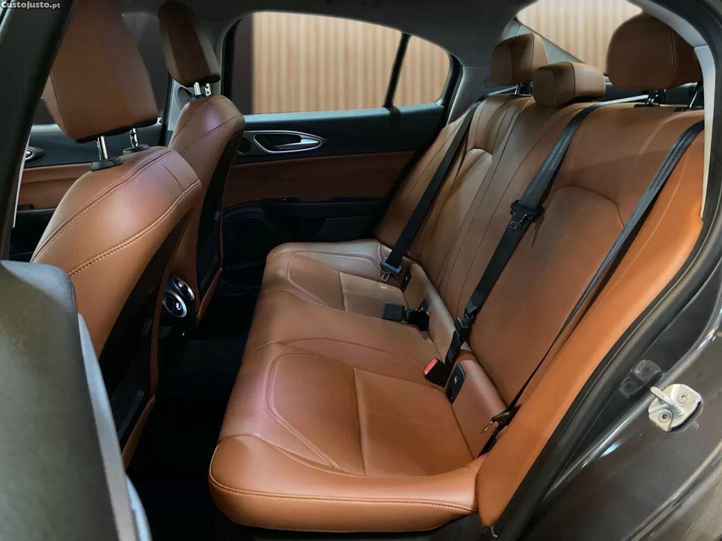 Alfa Romeo Giulia 2.2 d super at8 — fotografia 5