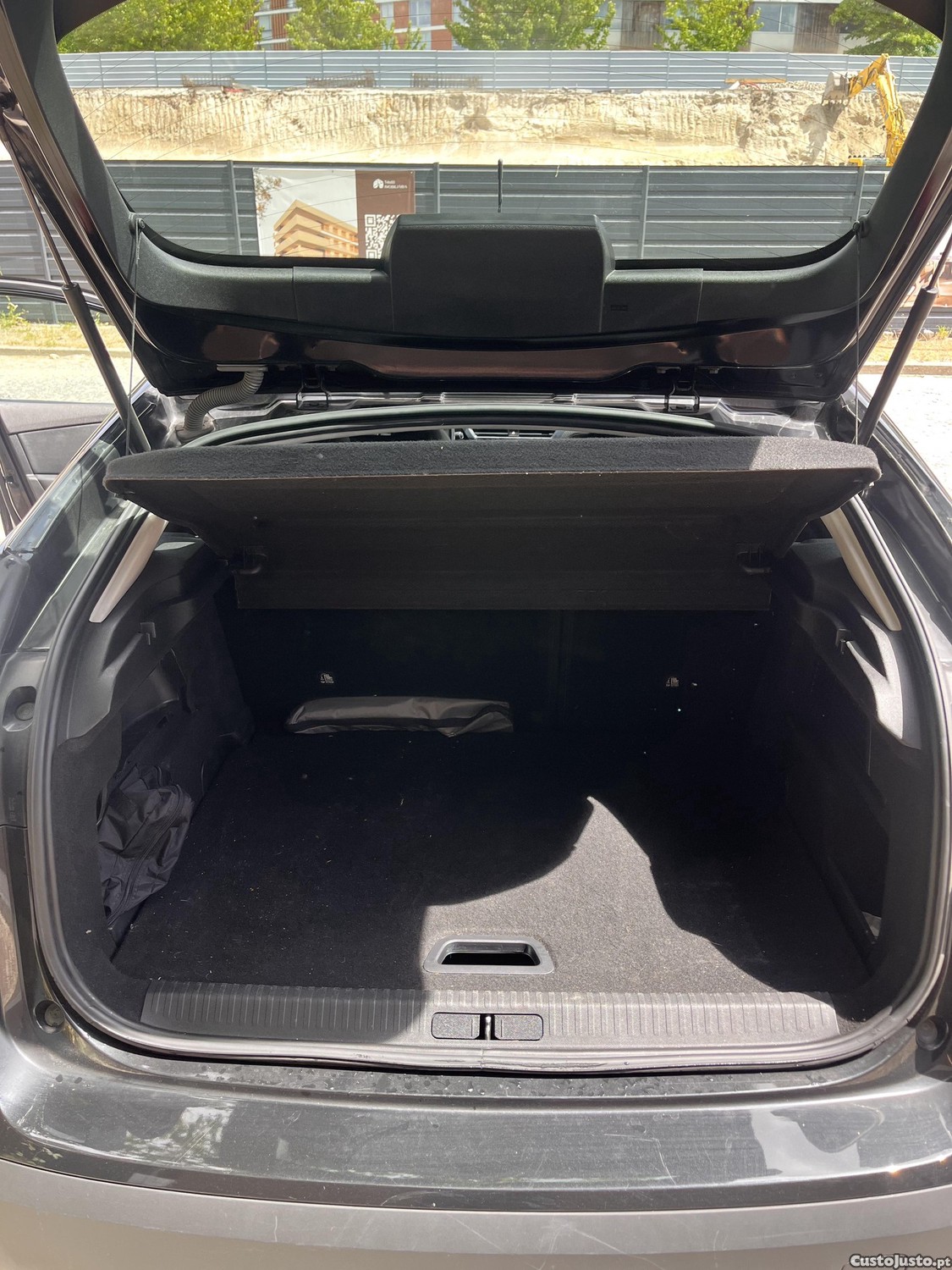 Citroën C4 1.2 Puretech Shine — fotografia 6