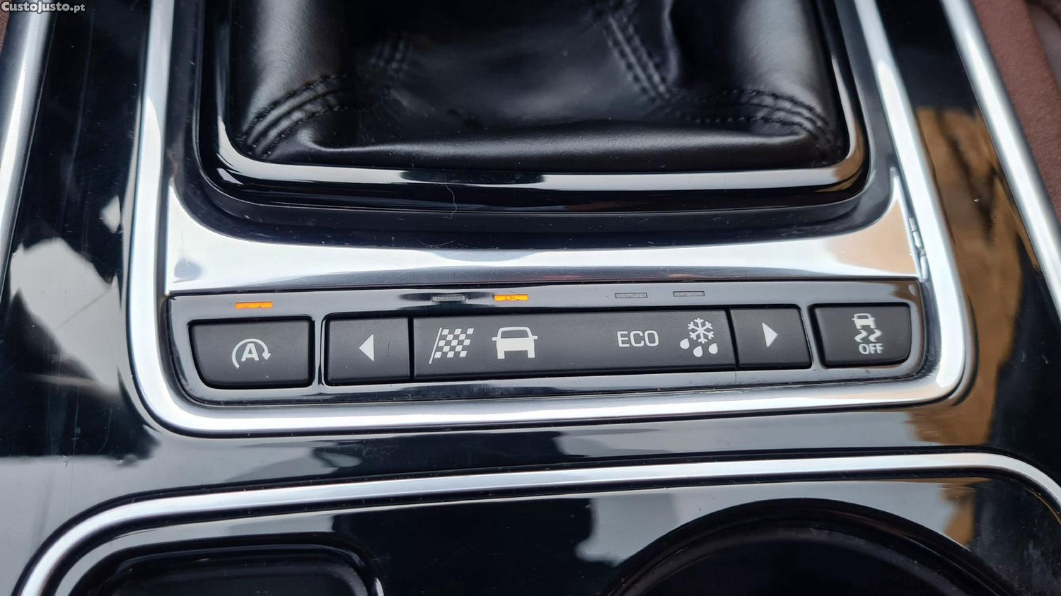 Jaguar XE 2.0 D Prestige — fotografia 7