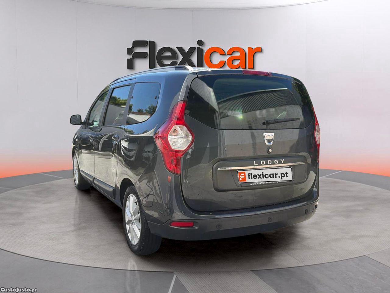 Dacia Lodgy 1.2 TCe Confort 7L — fotografia 16