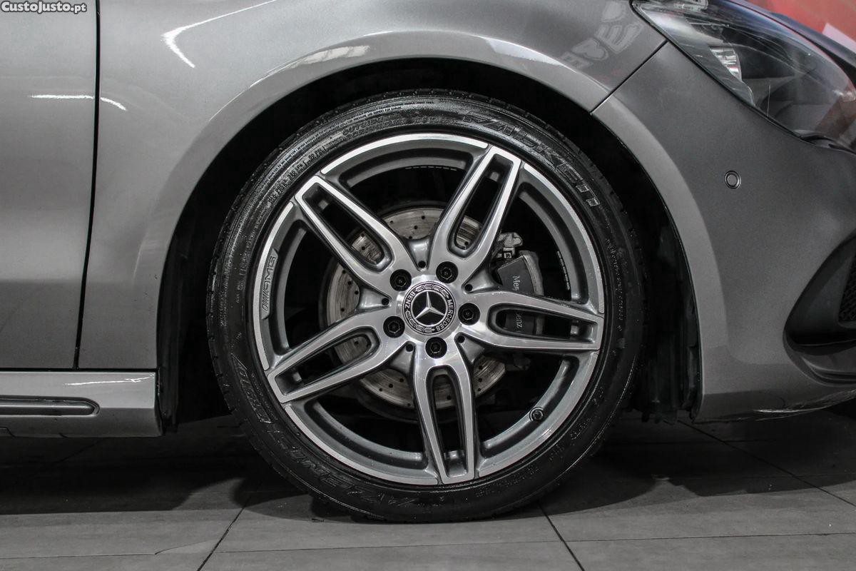 Mercedes-Benz CLA 200 d Shooting Brake AMG Line — fotografia 12