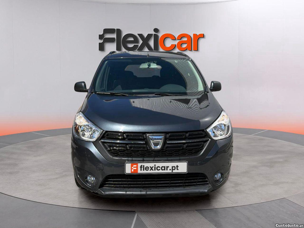 Dacia Lodgy 1.2 TCe Confort 7L — fotografia 17
