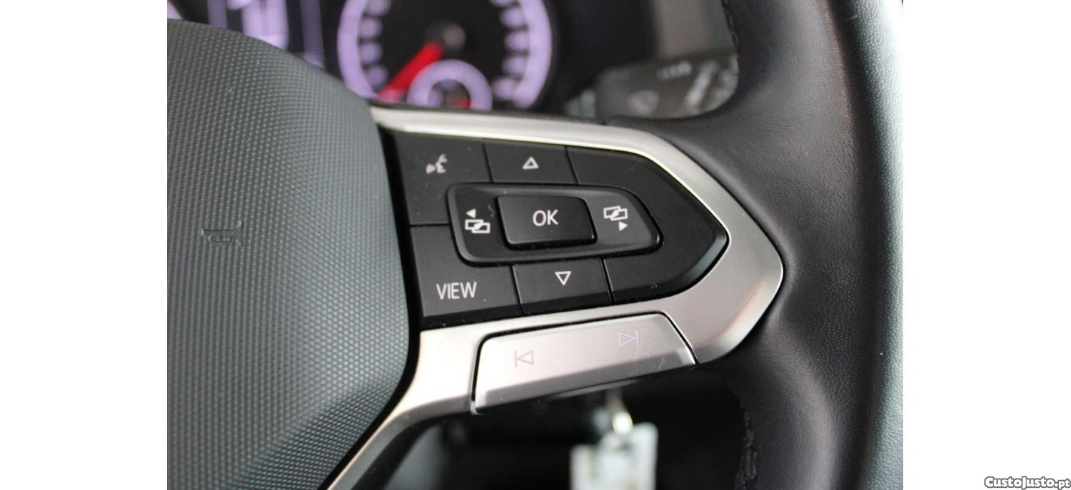Volkswagen Caravelle Comfortline 2.0 TDI 150cv — fotografia 5