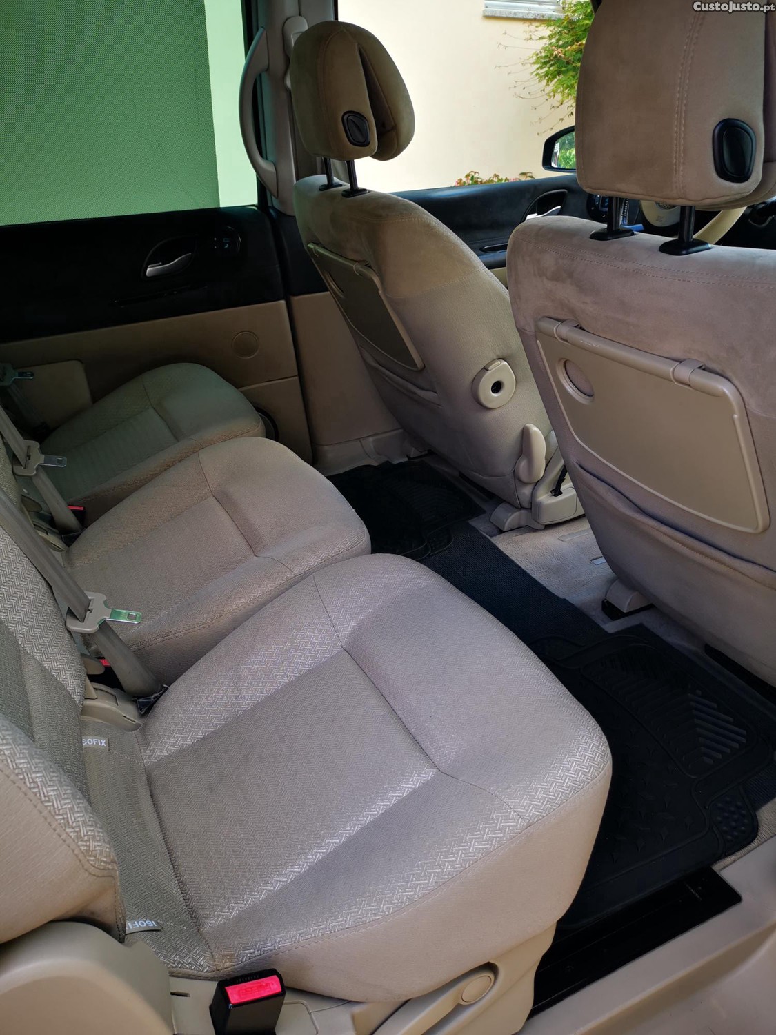 Renault Espace 2.0 dci 175cv em estado irrepreensível — fotografia 4