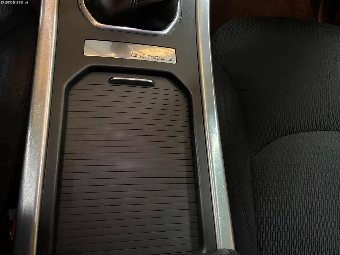Land Rover Evoque 2.0 ed4 se — fotografia 6