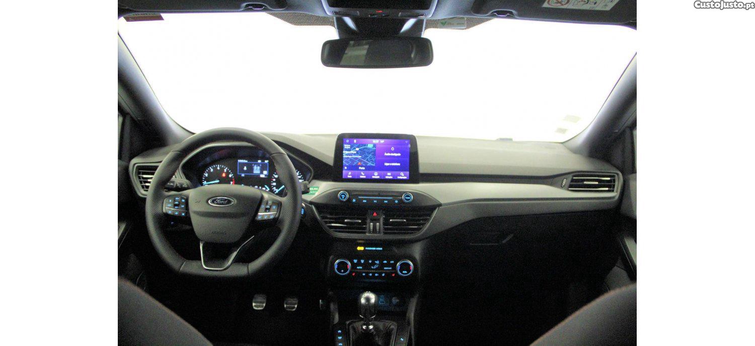 Ford Focus 1.0 EcoBoost 125cv MHEV ST-Line — fotografia 18