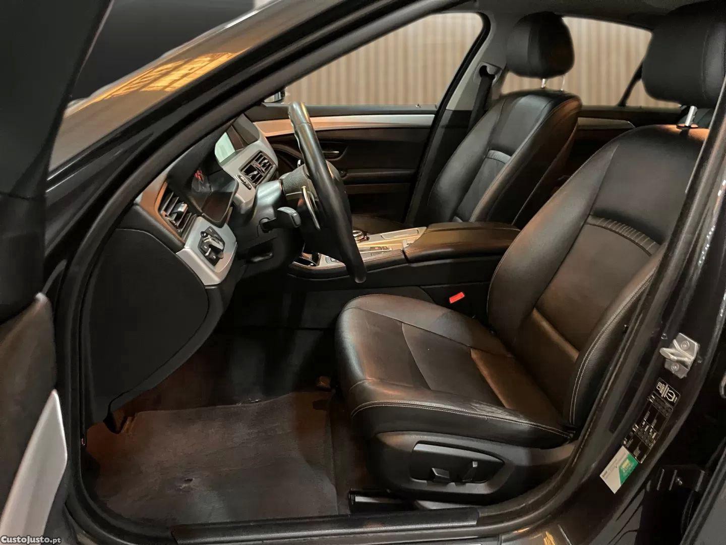 BMW 520 D line luxury auto — fotografia 3