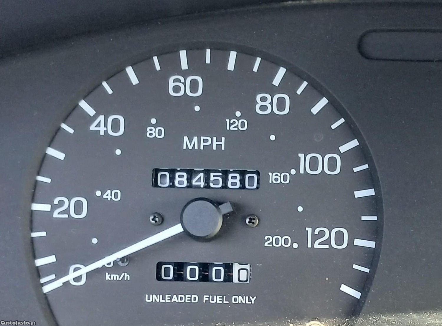 Nissan Almera Automático — fotografia 5