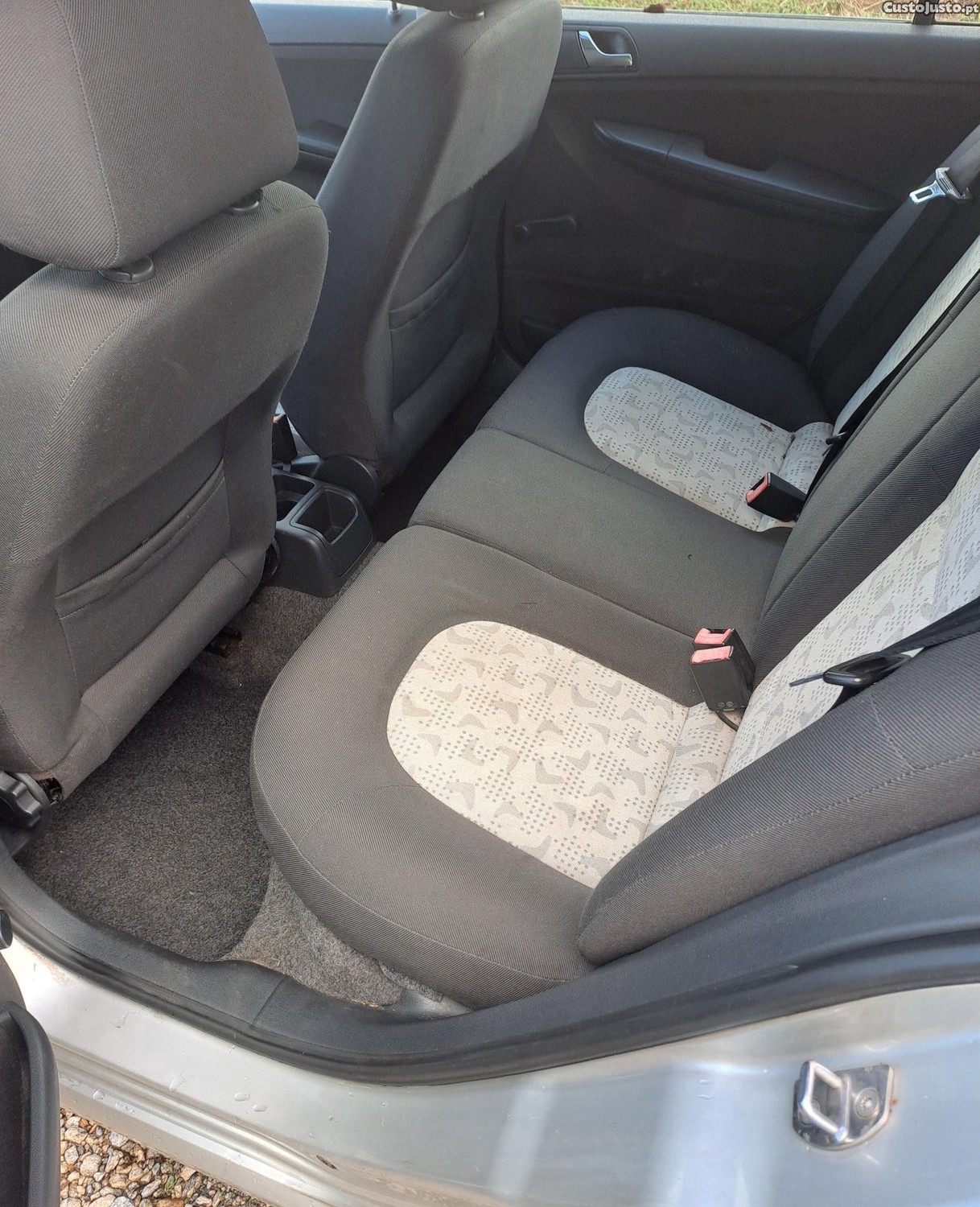 Skoda Fabia SW 1.4 TDI — fotografia 9