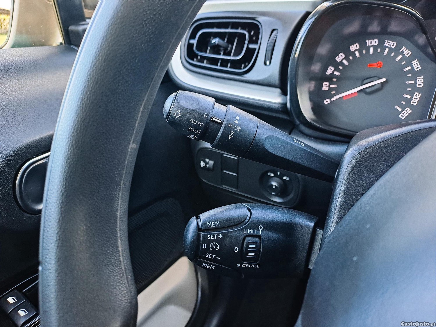 Citroën C3 1.2 S&S SHINE 83CV GASOLINA 2022 — fotografia 8