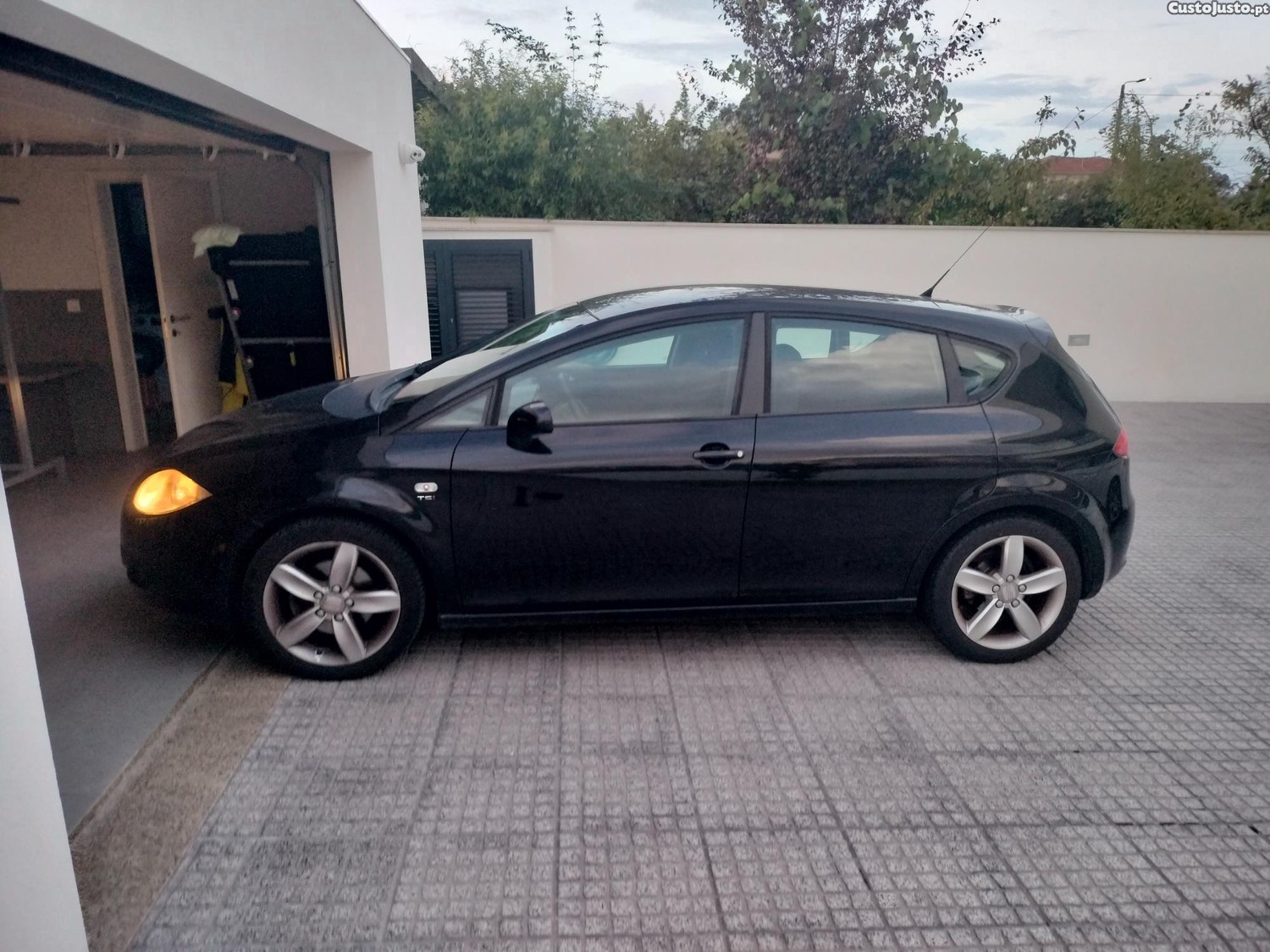 SEAT Leon TSI — fotografia 2
